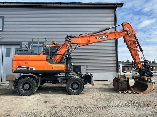 Doosan DX 170 W  휠 굴삭기