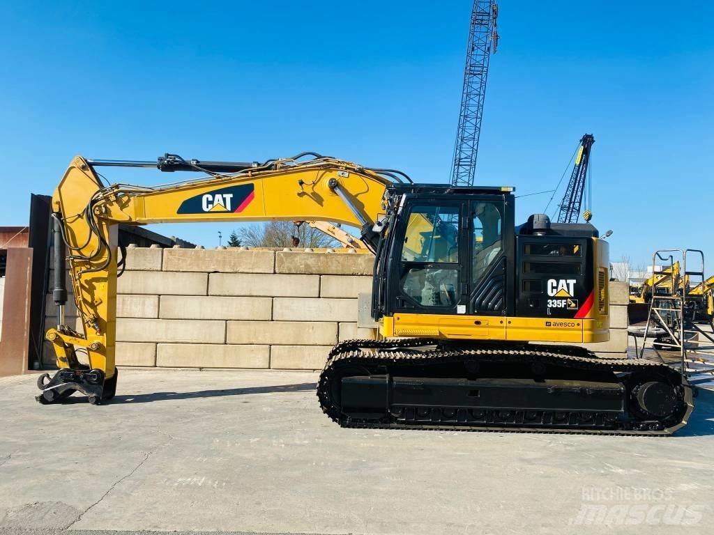 CAT 335 F L CR 대형 굴삭기 29톤 이상
