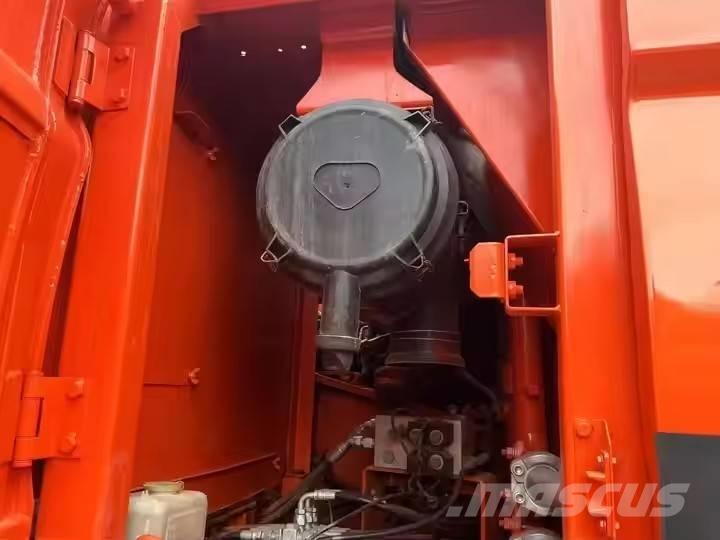 Doosan DX 225 LC 대형 굴삭기 29톤 이상