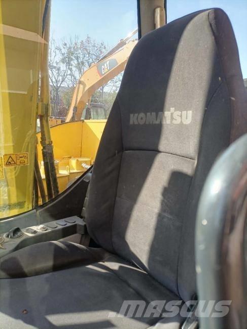 Komatsu PC 70 대형 굴삭기 29톤 이상