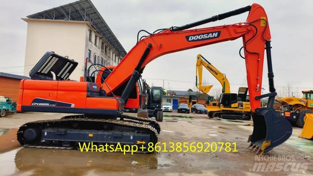 Doosan DX 225 대형 굴삭기 29톤 이상