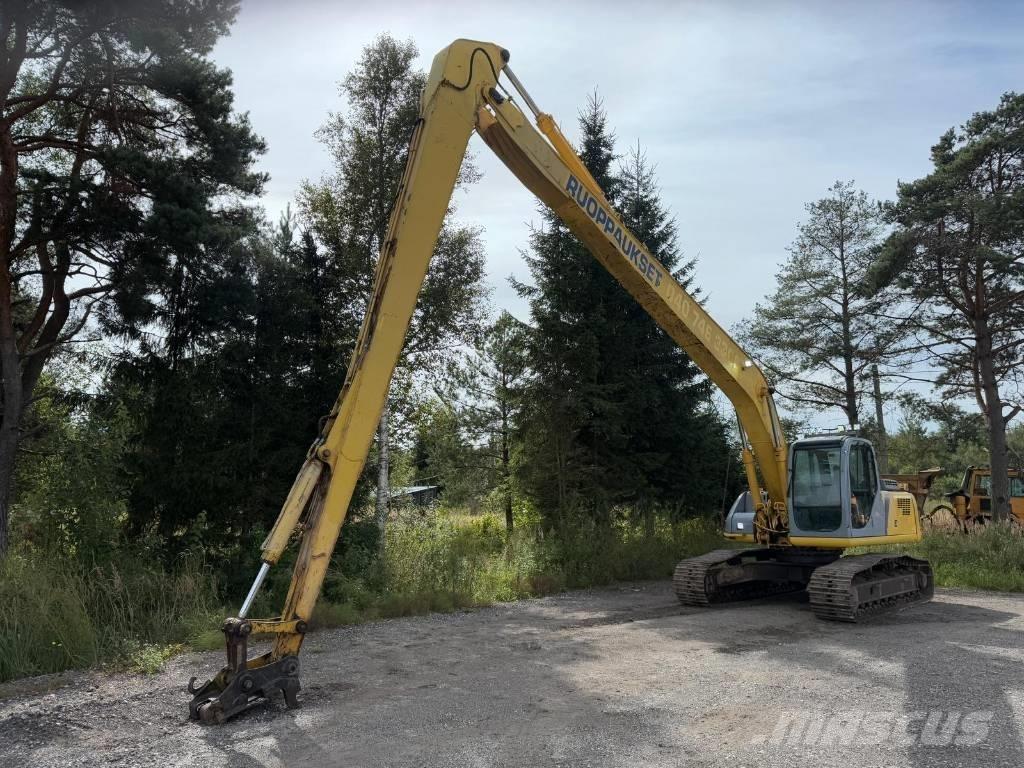 New Holland E 215 롱리치 굴삭기