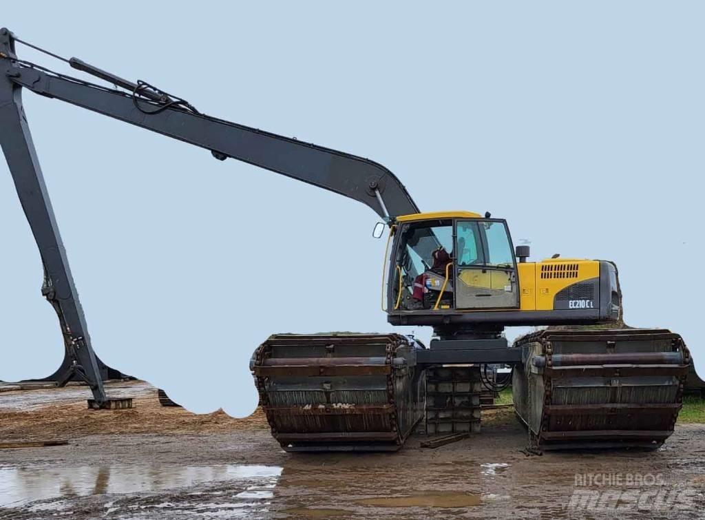 Volvo EC 210 C L 수륙양용 굴삭기
