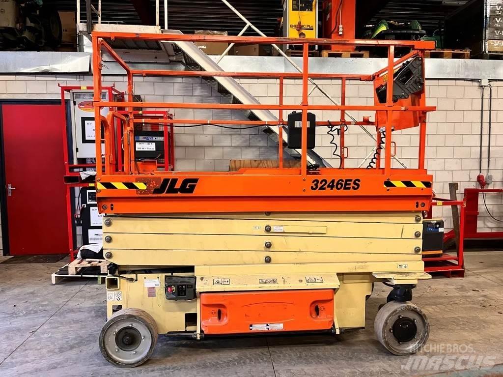 JLG 3246ES 가위형 리프트