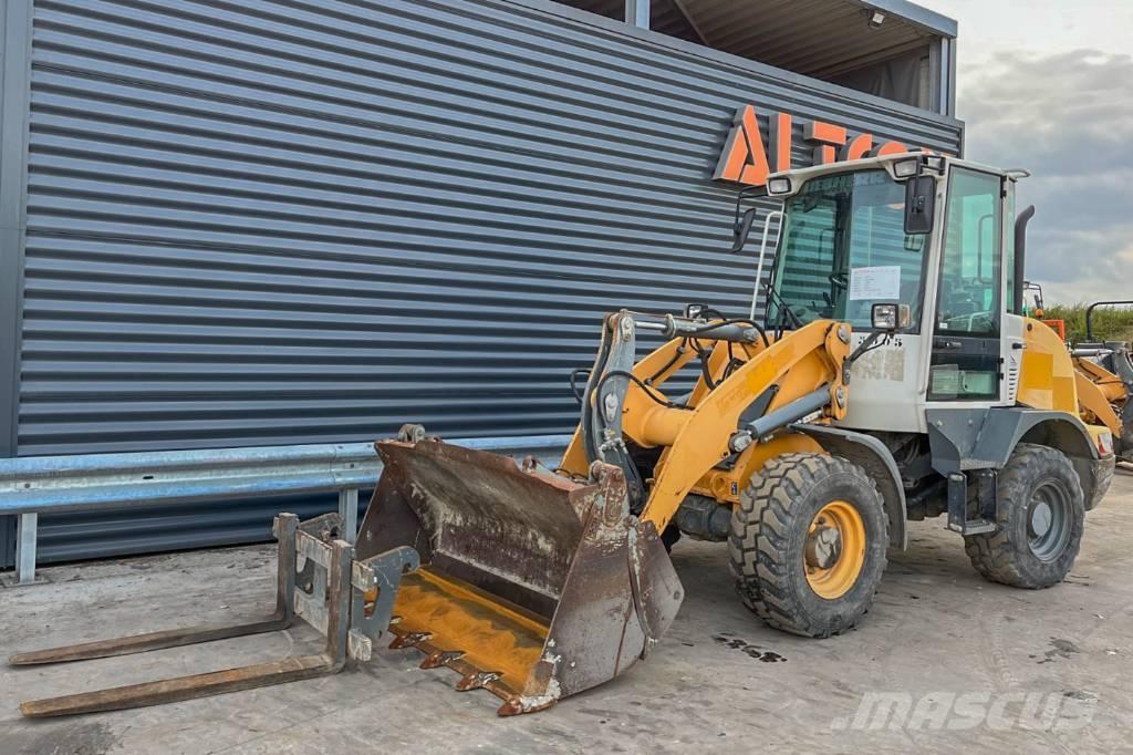 Liebherr L 506  휠로우더