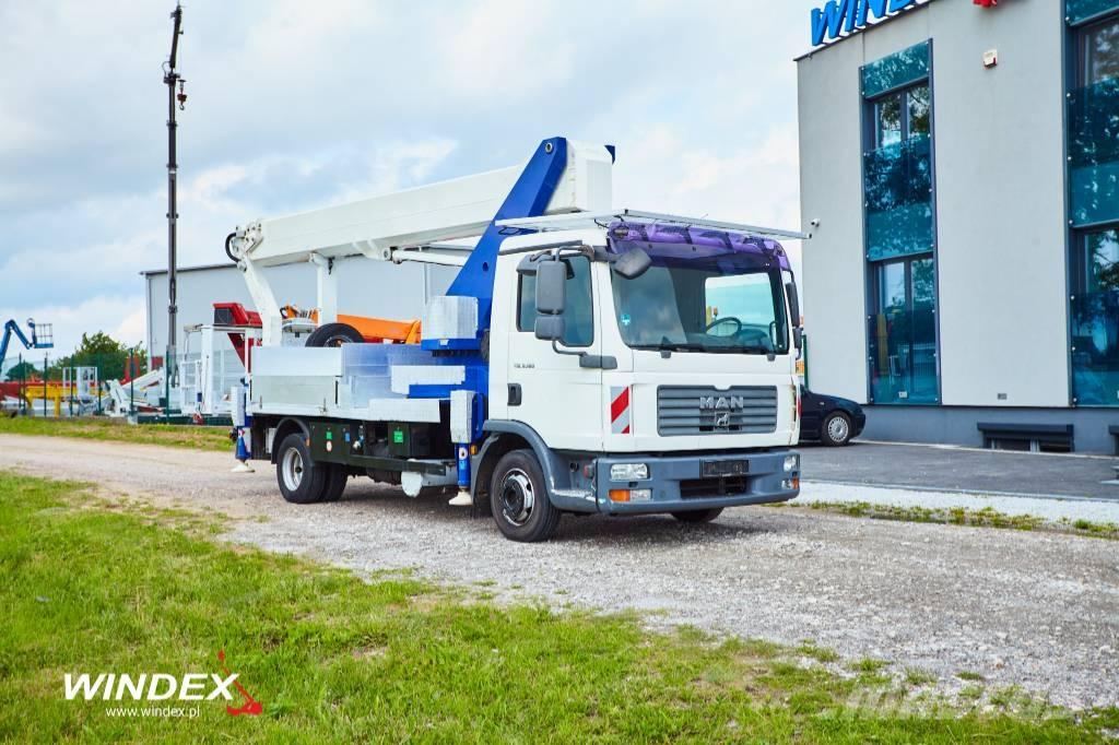 Wumag WT 300 트럭 탑재 고소작업대