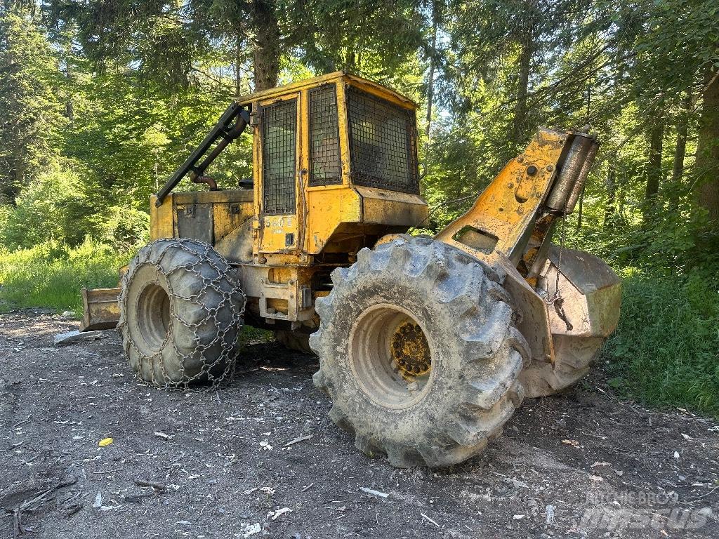 John Deere 540 E 목재스키더