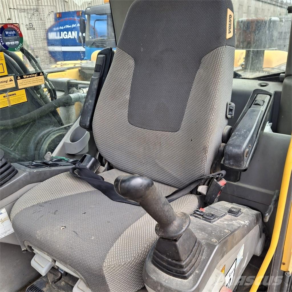 Volvo EC 210 C L 대형 굴삭기 29톤 이상