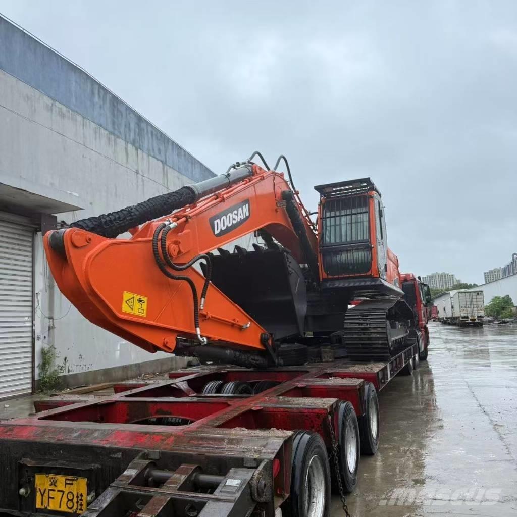 Doosan DX 225 LCA 대형 굴삭기 29톤 이상