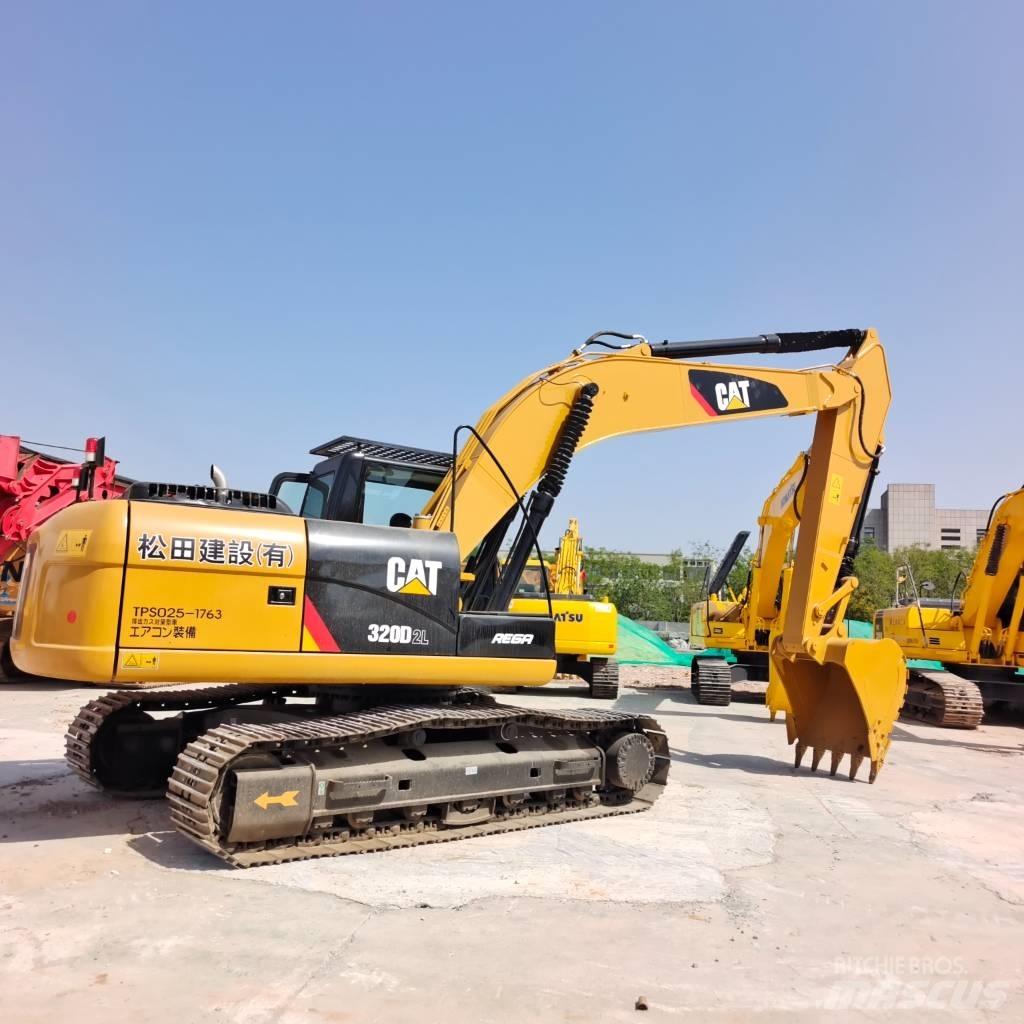 CAT 320 D 대형 굴삭기 29톤 이상