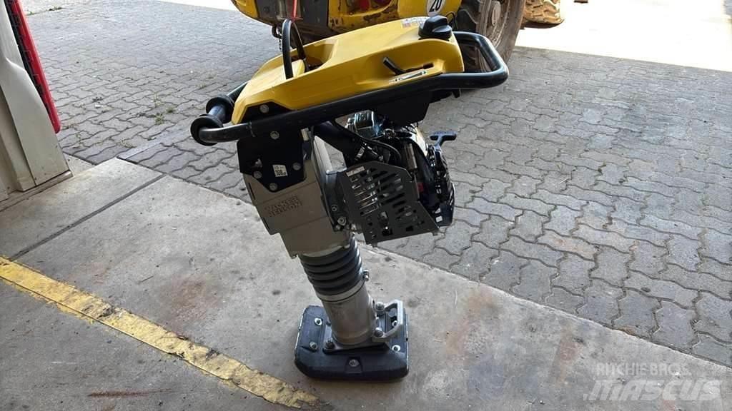 Wacker Neuson BS62 진동롤러