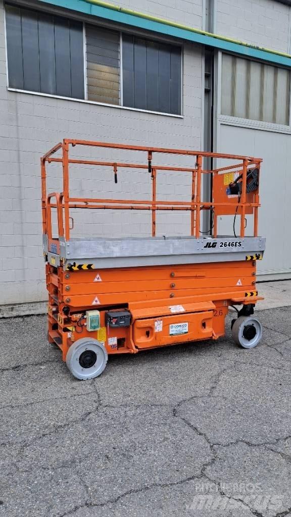 JLG 2646 ES 가위형 리프트