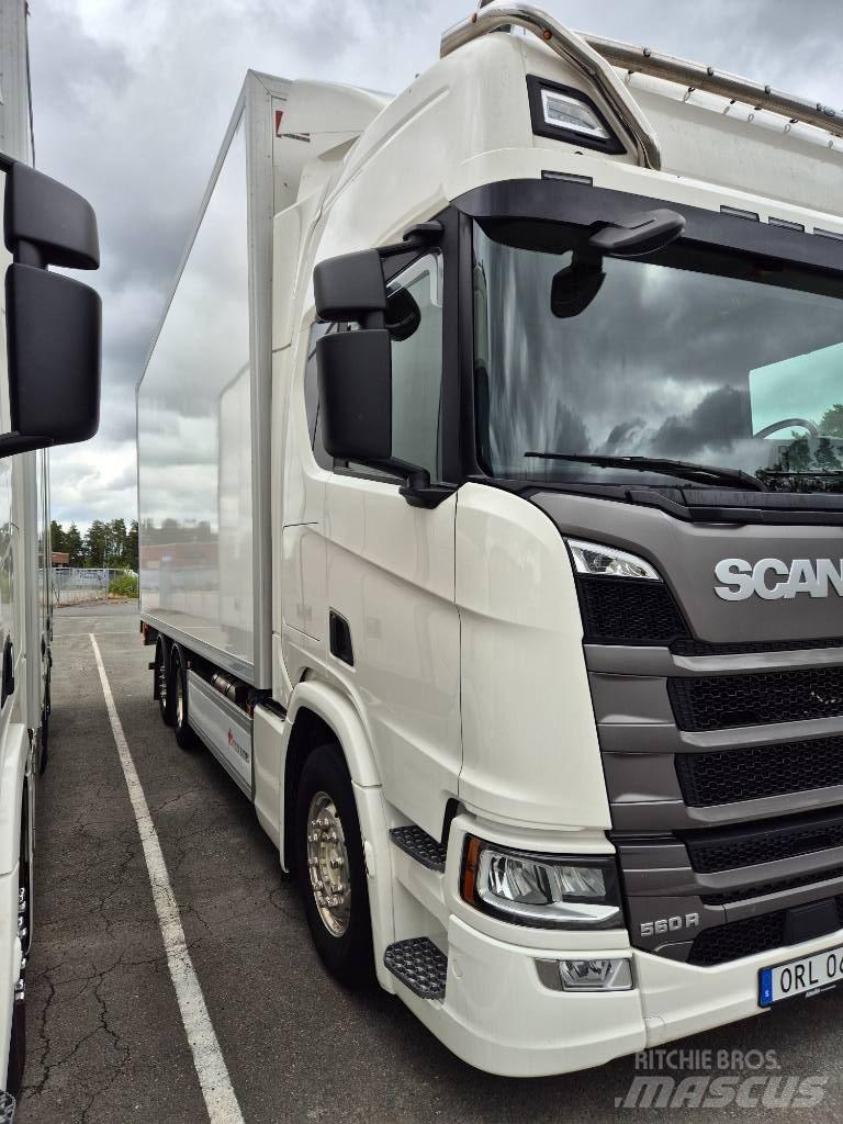 Scania 560R 탑차 트럭