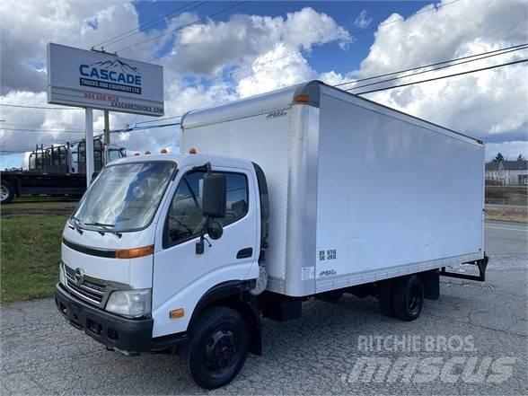 Hino 145 음료 배달 트럭