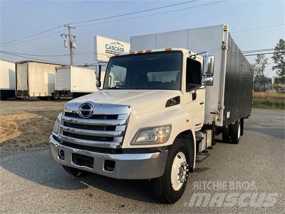 Hino 338 커튼사이더 트럭