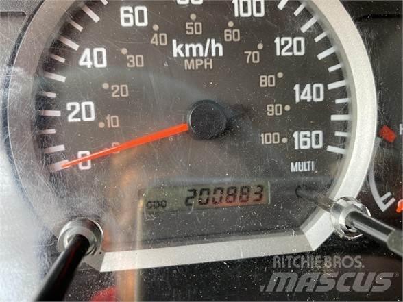 Isuzu NRR 음료 배달 트럭