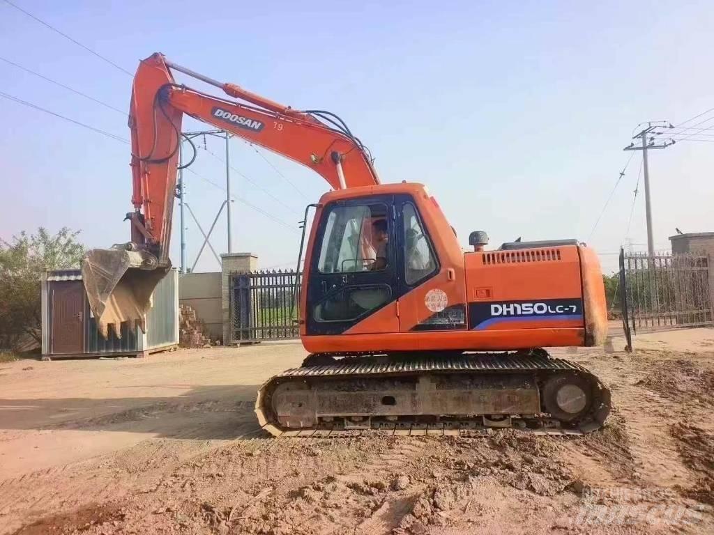 Doosan DH 150 대형 굴삭기 29톤 이상