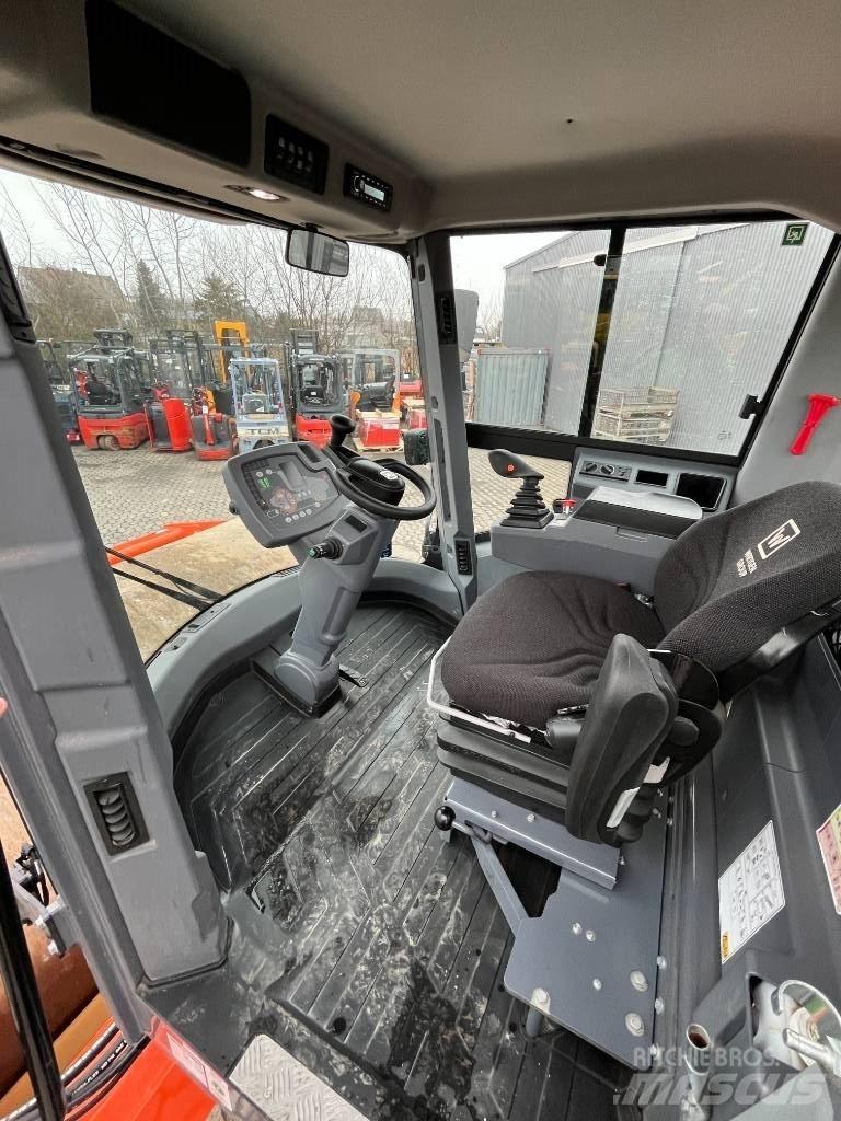 Hamm HC 120i 싱글 드럼 롤러