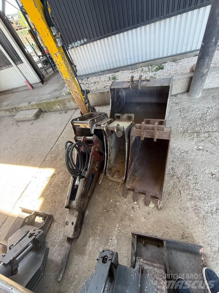 Wacker Neuson 9503  휠 굴삭기