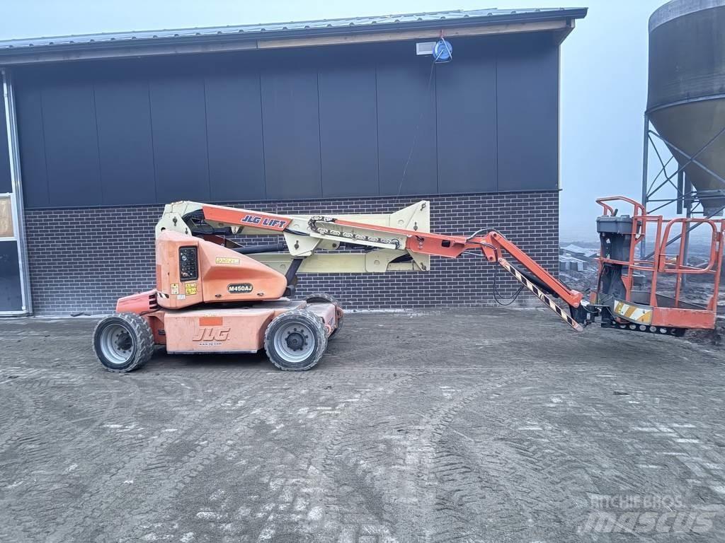 JLG 450aj 관절형 전동이동 리프트