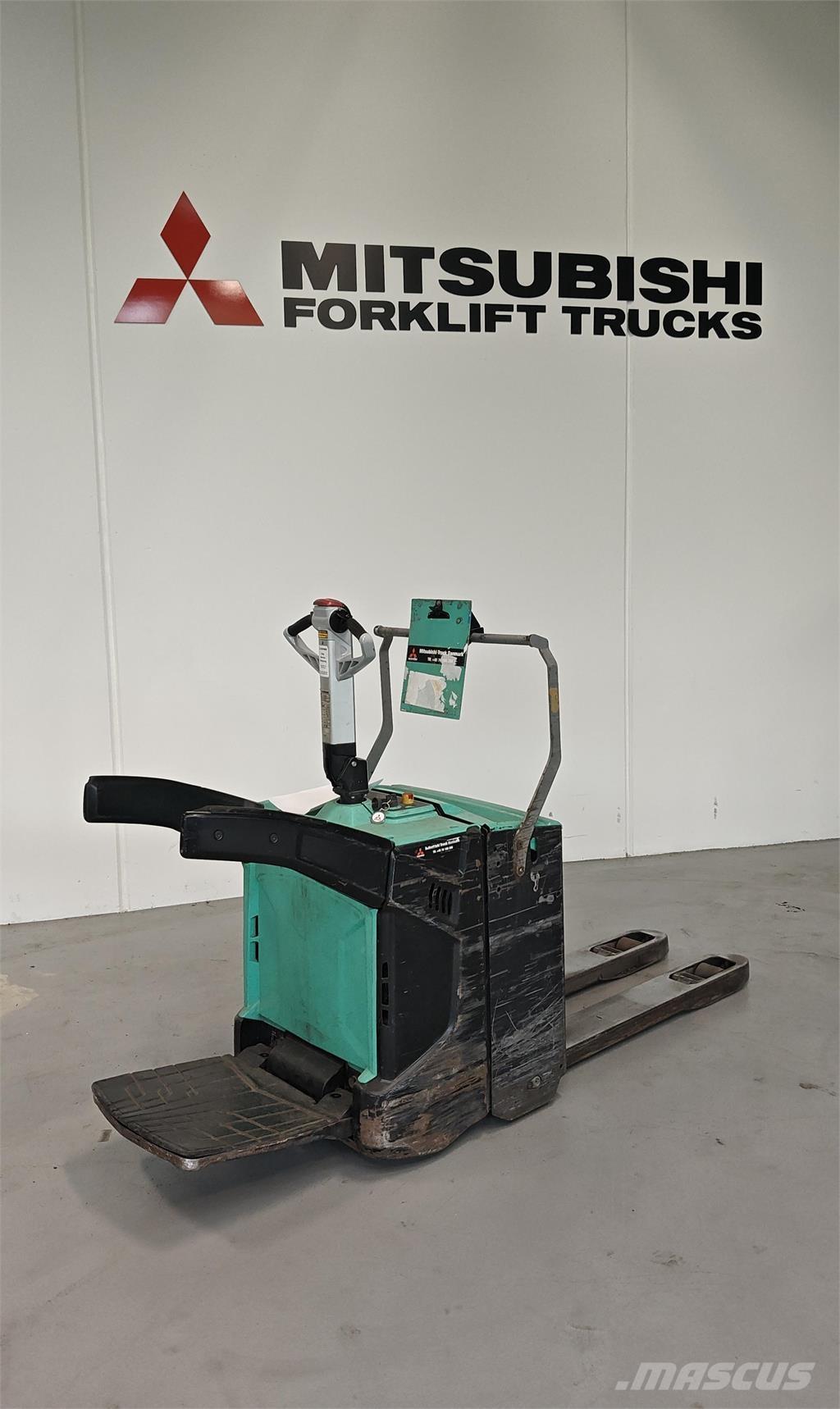 Mitsubishi PBV20N2 플랫폼 트럭