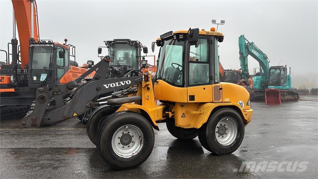 Volvo L35B  휠로우더