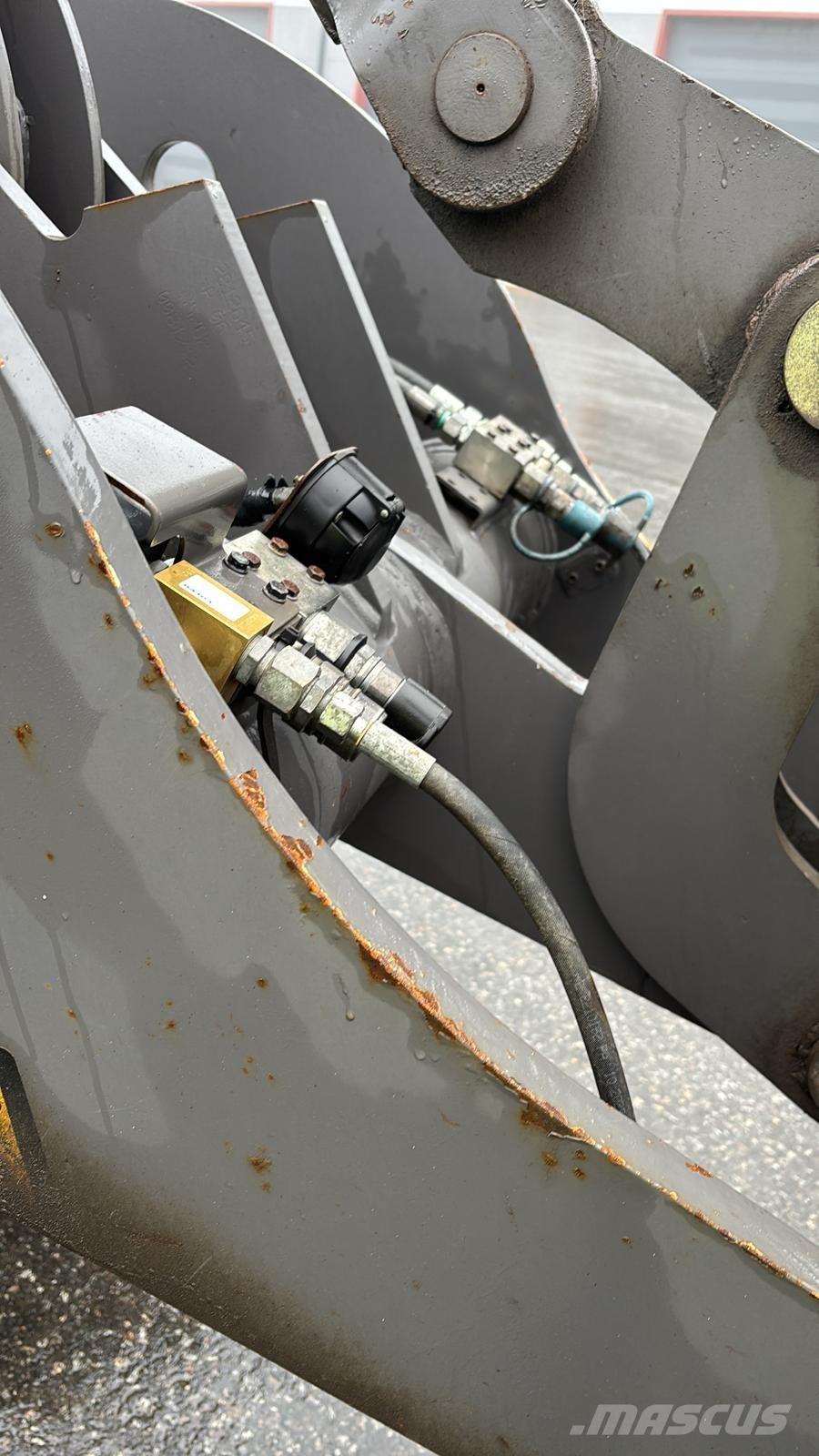 Volvo L35B  휠로우더