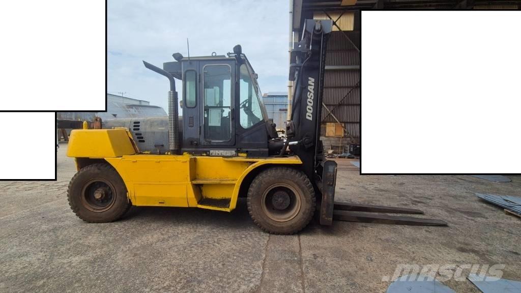 Doosan D 160 S-5 디젤 지게차