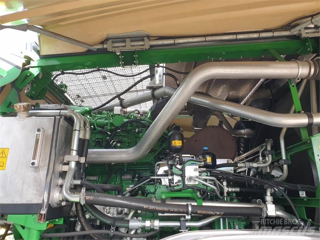 John Deere 8500 목초 수확기