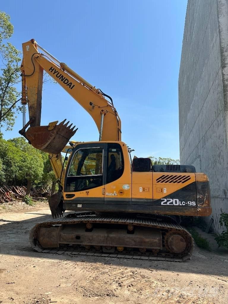 Hyundai 220LC-9S 대형 굴삭기 29톤 이상