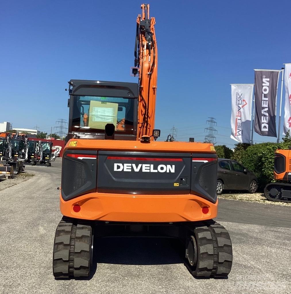 Develon DX85R-7 중형굴삭기 7톤-28톤