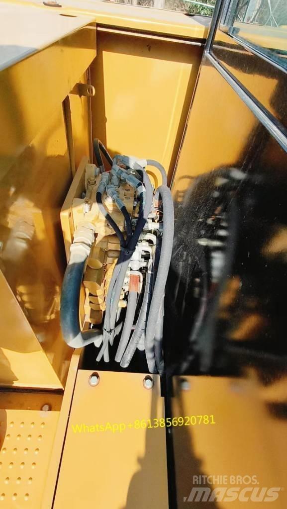 CAT 306 소형 굴삭기 7톤 미만