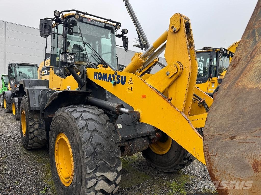 Komatsu WA 270-8  휠로우더