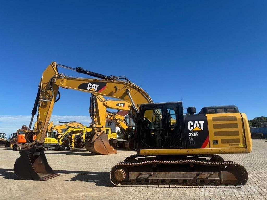 CAT 326 F LN 대형 굴삭기 29톤 이상