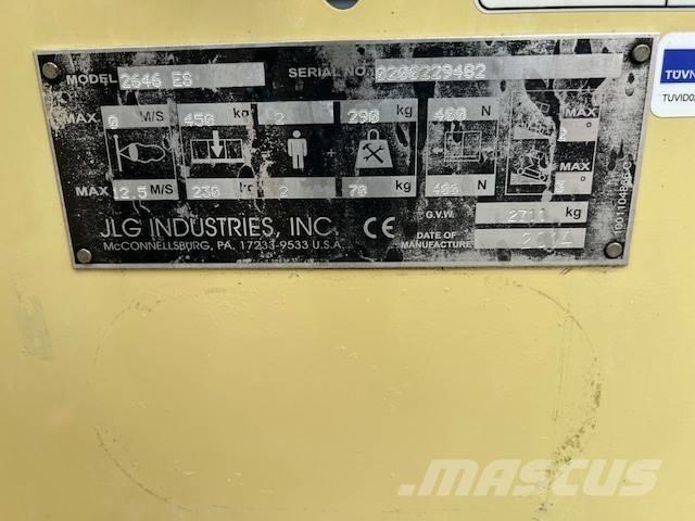 JLG 2646 ES 가위형 리프트