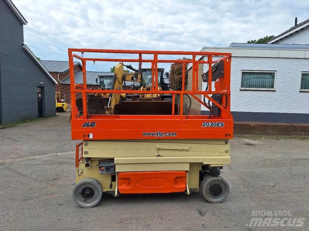 JLG 2030 ES 가위형 리프트