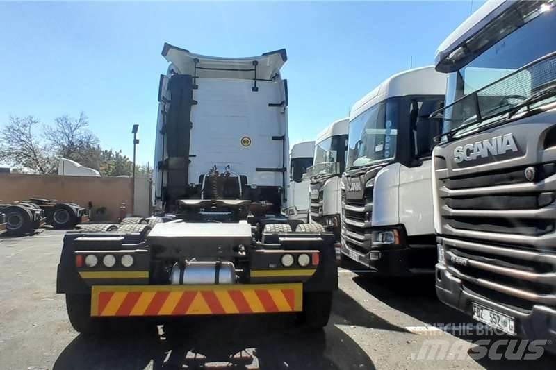 Volvo FH 440 기타 트럭