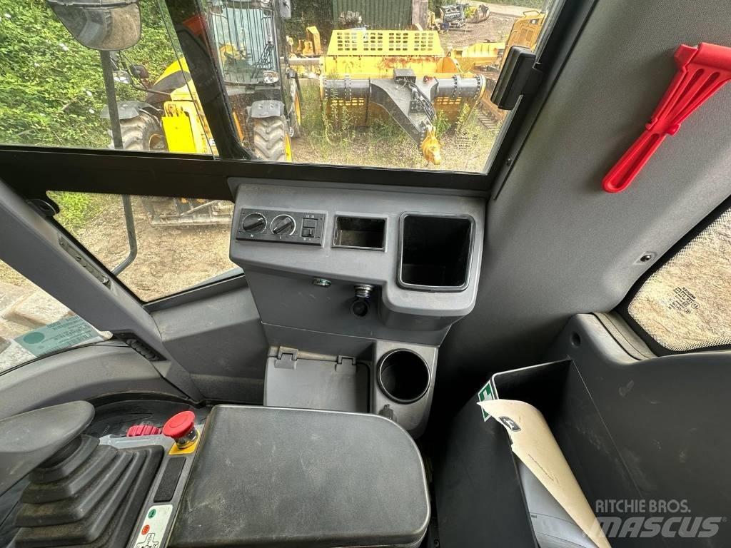 Hamm HC130I 싱글 드럼 롤러