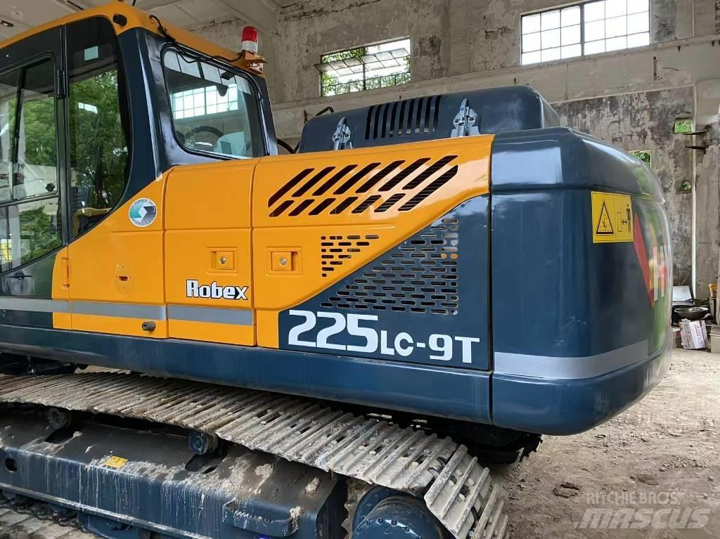 Hyundai 225LC-9 대형 굴삭기 29톤 이상