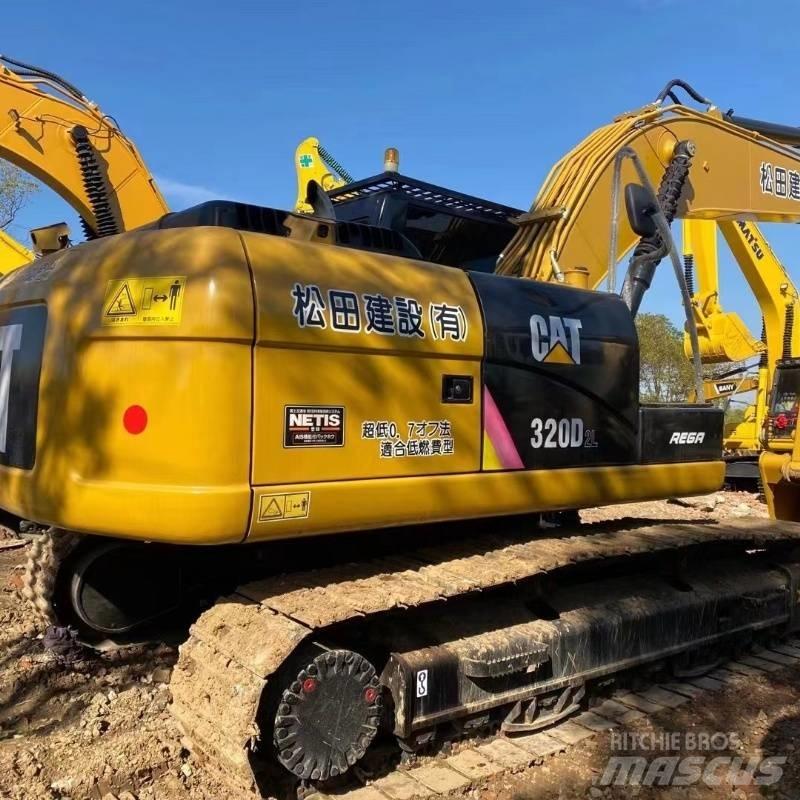 CAT 320 D 대형 굴삭기 29톤 이상