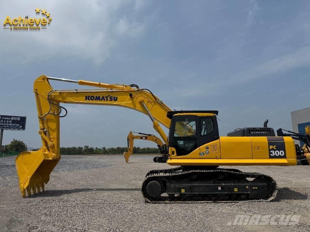 Komatsu PC 300 대형 굴삭기 29톤 이상