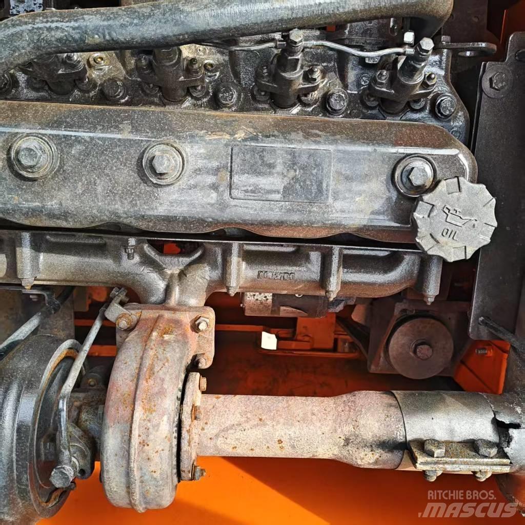 Doosan 225 LC 대형 굴삭기 29톤 이상