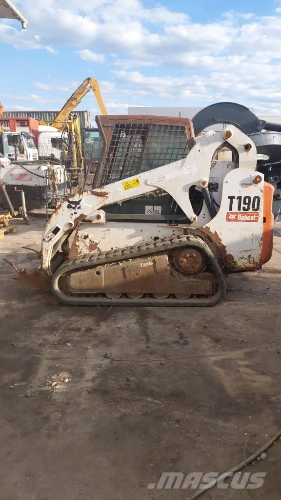 Bobcat T 190 궤도식 로우더