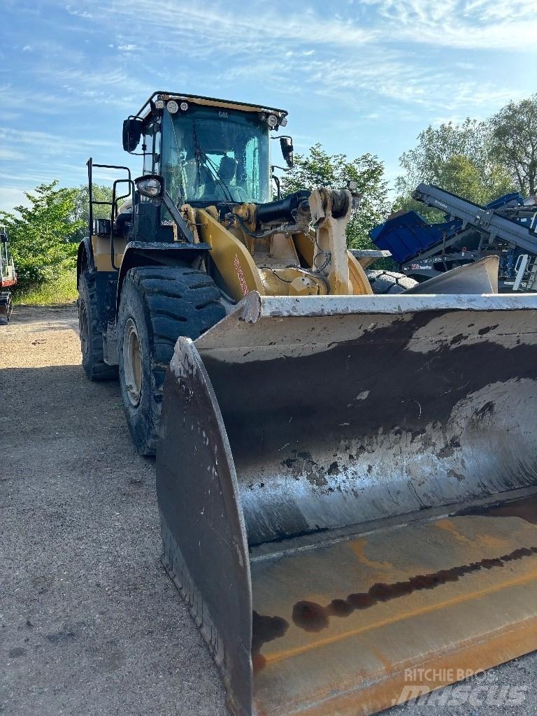 CAT 966m  휠로우더