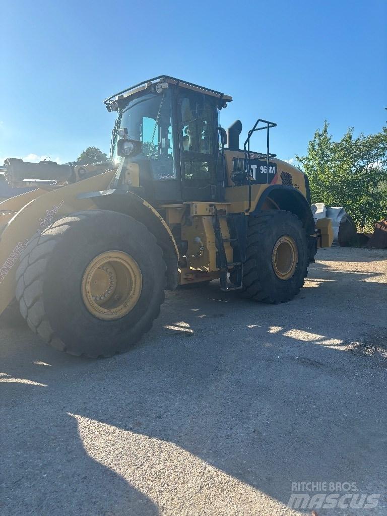 CAT 966m  휠로우더
