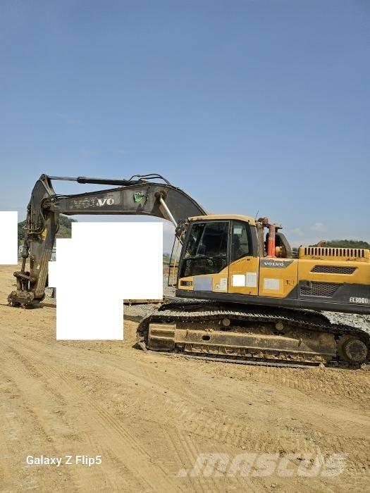 Volvo EC 300 D 대형 굴삭기 29톤 이상