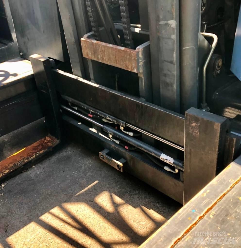 Combilift C4000 사이드로더