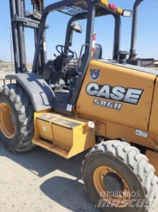 CASE 586H 험지용 트럭