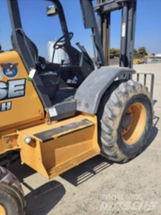CASE 586H 험지용 트럭