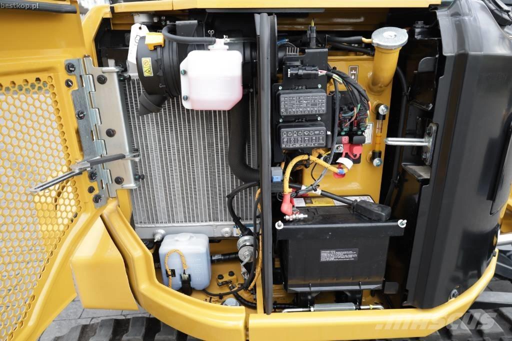 CAT 302.7 CR 소형 굴삭기 7톤 미만